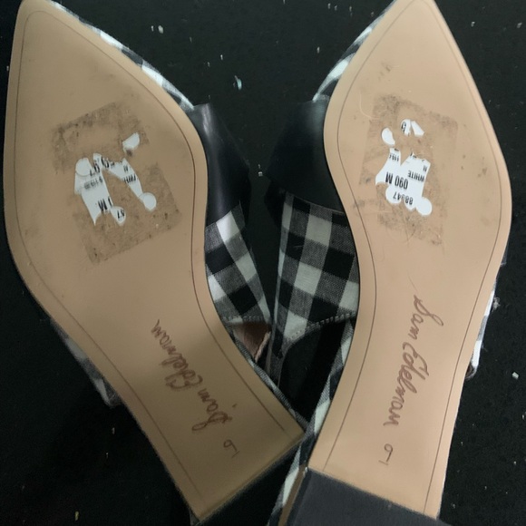 Sam Edelman gingham flats with leather toe bows with spike detail. Size 9. - Picture 4 of 4